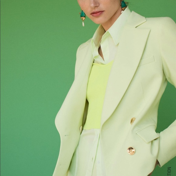 Zara small lime blazer with gold buttons - Picture 4 of 9